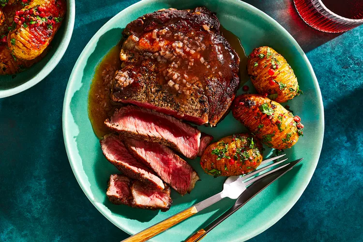 Steak au Poivre s omáčkou z červeného vína: Neodolatelný steak s lahodnou omáčkou